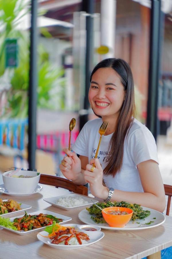 Srihome ยายศรีโฮมแอนแคมป์ปิ้ง Ban Don Tum Eksteriør billede