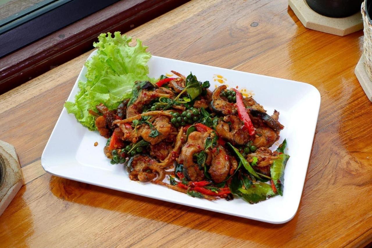 Srihome ยายศรีโฮมแอนแคมป์ปิ้ง Ban Don Tum Eksteriør billede